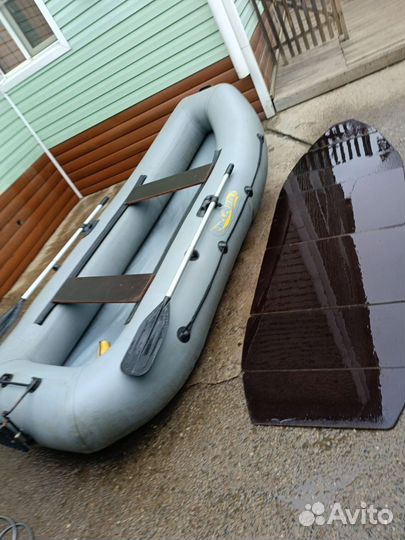Продаю лодку