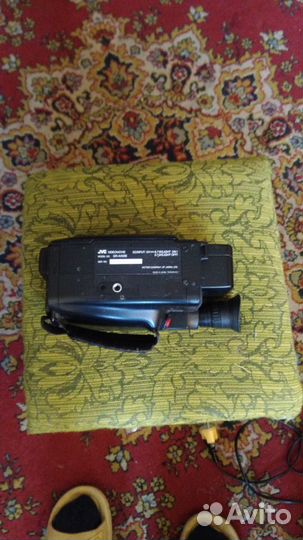 Видеокамера JVC