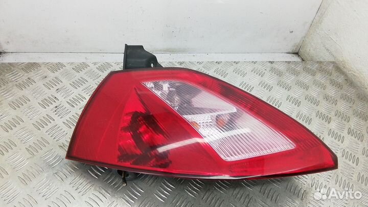 Фонарь задний левый Renault Megane 2 2004