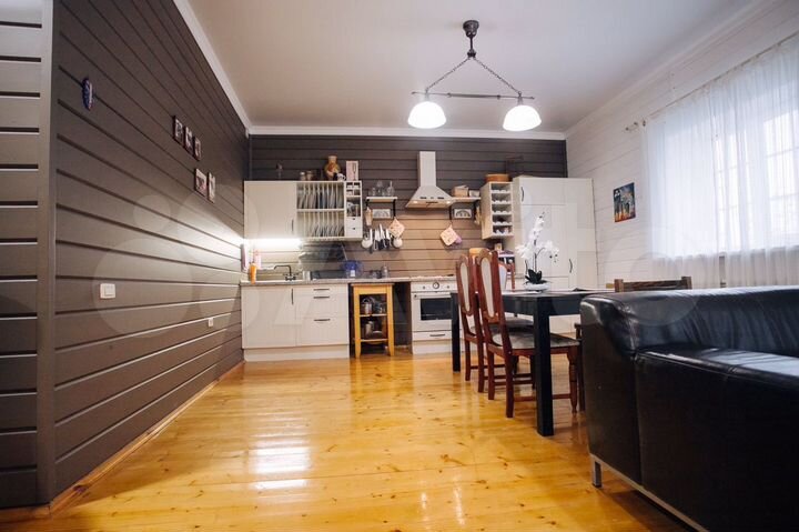 Дом 140 м² на участке 7 сот.