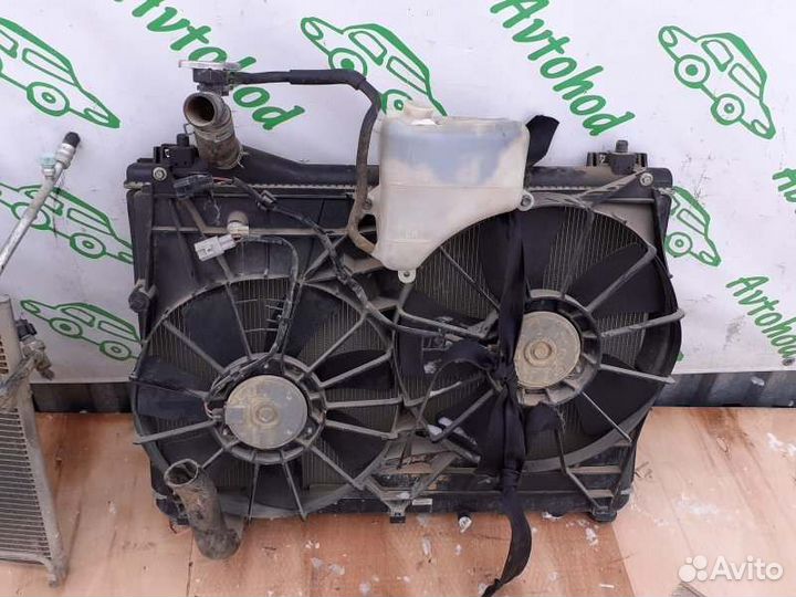 Кассета радиаторов с вентилятором Suzuki Grand