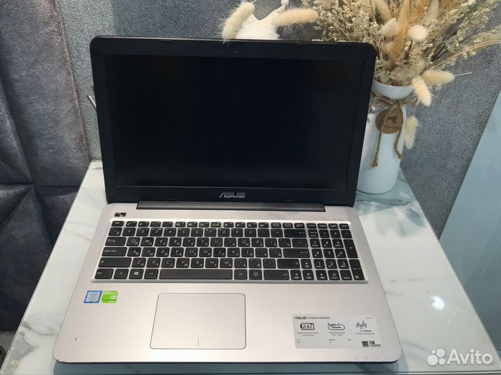 Asus x556u Core i7 7500U