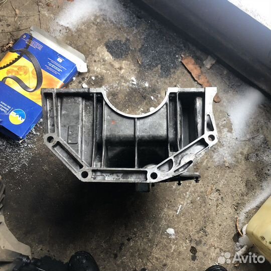 Поддон двс Nissan Juke Tiida Qashqai hr16de