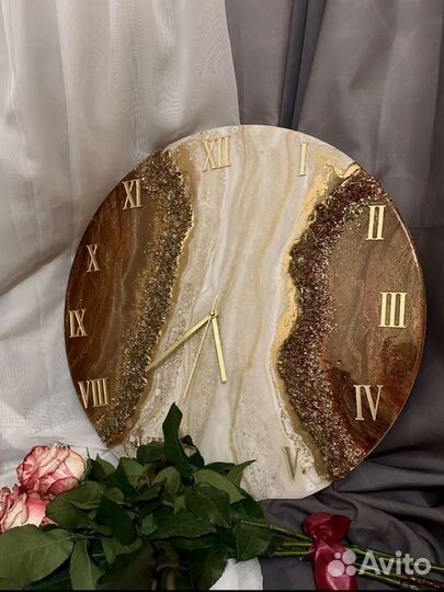 Часы из эпоксидной смолы