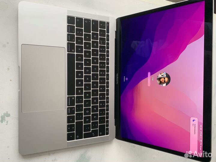 Macbook pro 13 2017 i7 gb16 256g