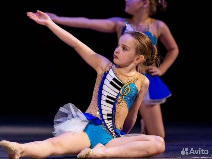 Костюм для танца, гимнастики, фигурного катания