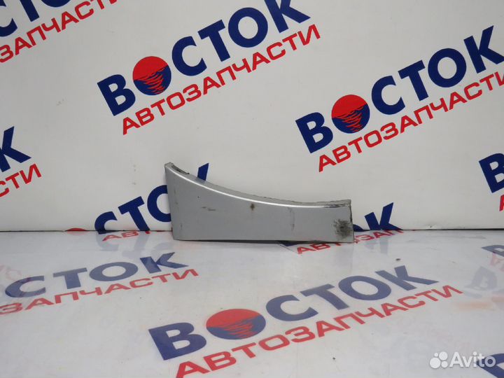 Накладка на крыло Перед Право toyota ipsum SXM10G