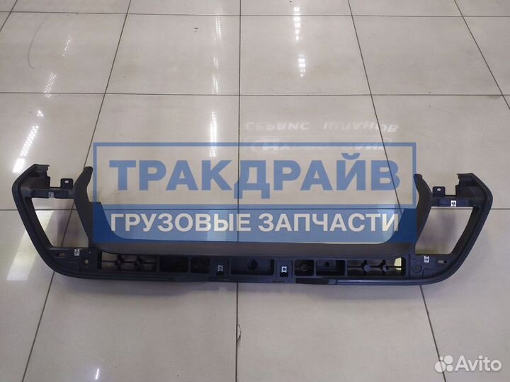 Кронштейн усилителя бампера Volvo FMX