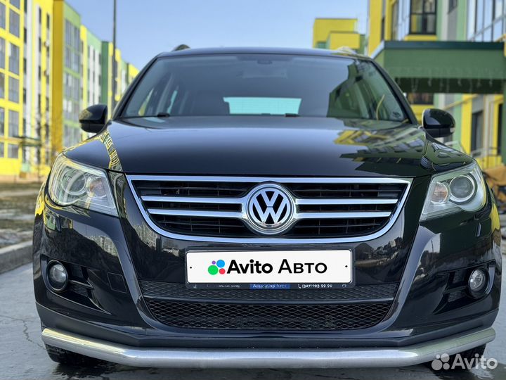 Volkswagen Tiguan 2.0 AT, 2011, 135 000 км