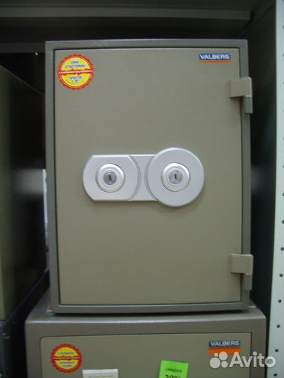 Огнестойкий сейф valberg FRS-49 KL