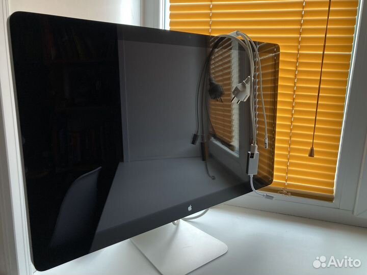 2k Apple Thunderbolt display