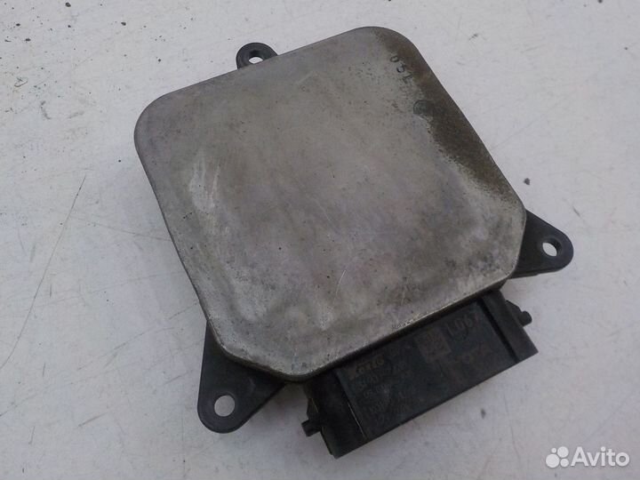 Блок управления LED-лампами Toyota Camry 2017