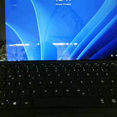 Планшет microsoft surface pro 7 plus LTE