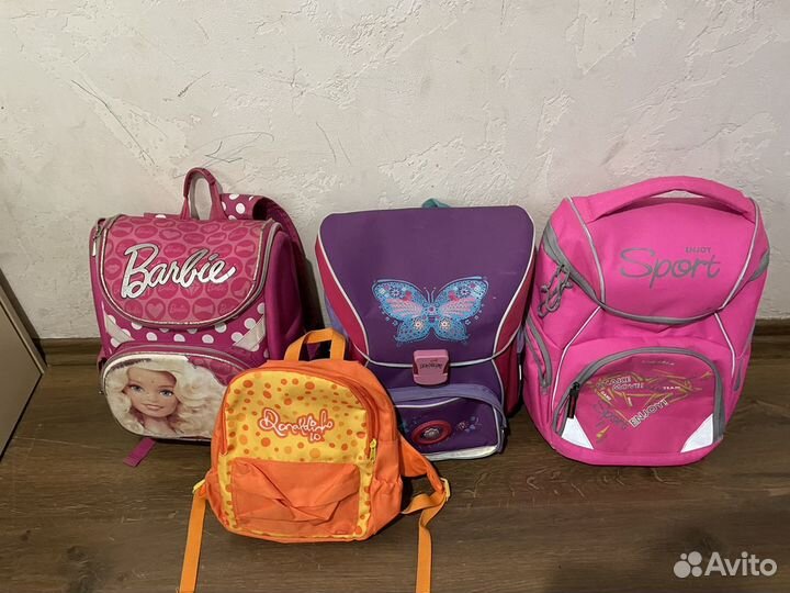 Рюкзаки все за 700