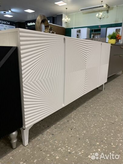 Тумба под тв белая