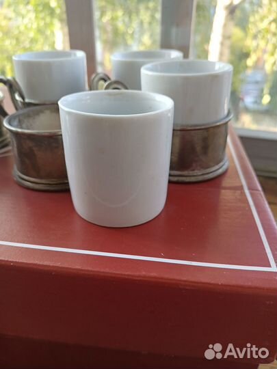Подстаканники со стаканами фарфоровыми