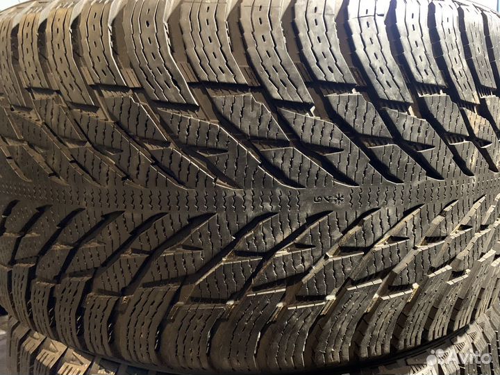 Nokian Tyres Hakkapeliitta R3 SUV 255/45 R20 и 285/40 R20 107T