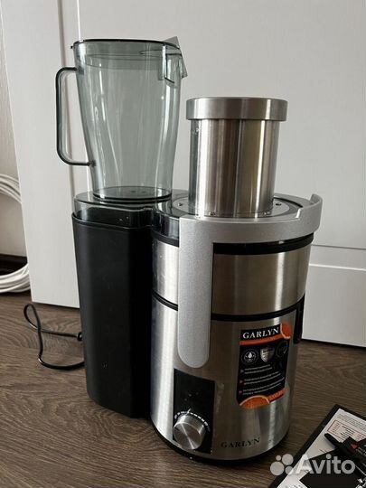 Соковыжималка центробежная