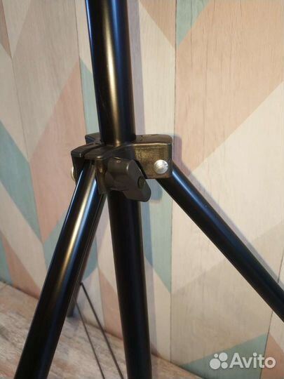 Штатив универсальный +шаровый механизм 1/4 дюйма