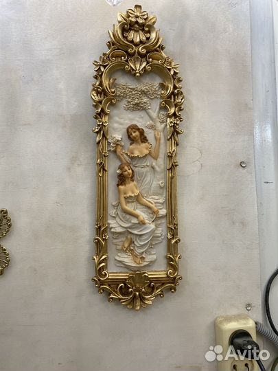 Картина с девушкой
