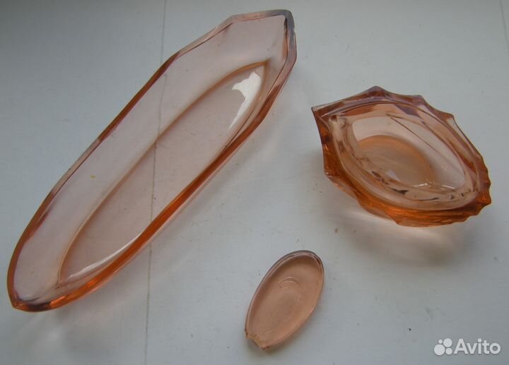 Парфюмерный набор. Розовое стекло. Винтаж