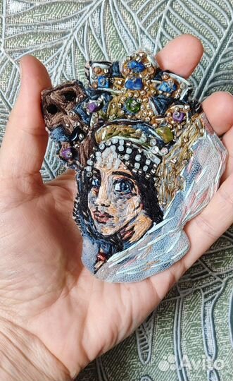 Царевна Лебедь, вышитая брошь, Врубель