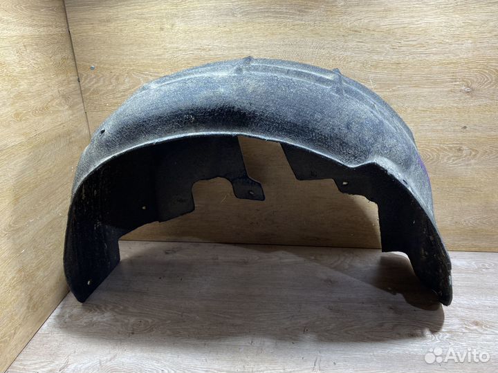Подкрылок задний левый VW Jetta 5 1704412
