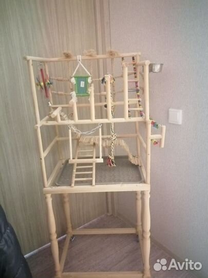 Игровой стенд для попугая