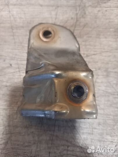 Тепловой экран выпускного коллектора Octavia A5