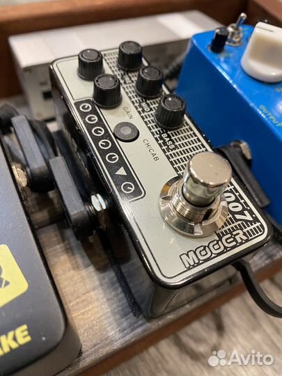 Гитарный преамп Mooer 007 Regal Tone