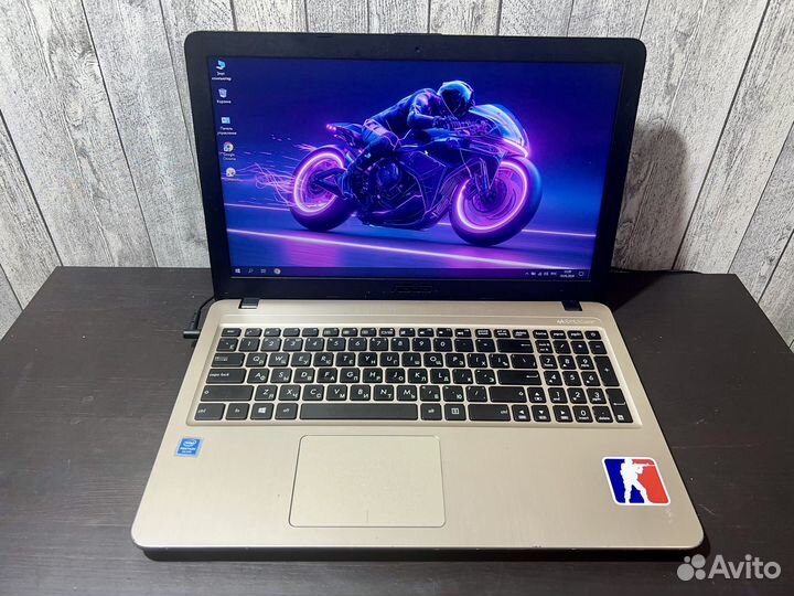 Шустрый ноутбук Asus