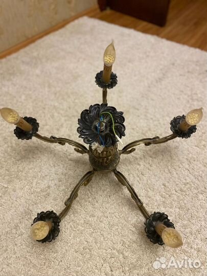 Кованная люстраСостояние отличное