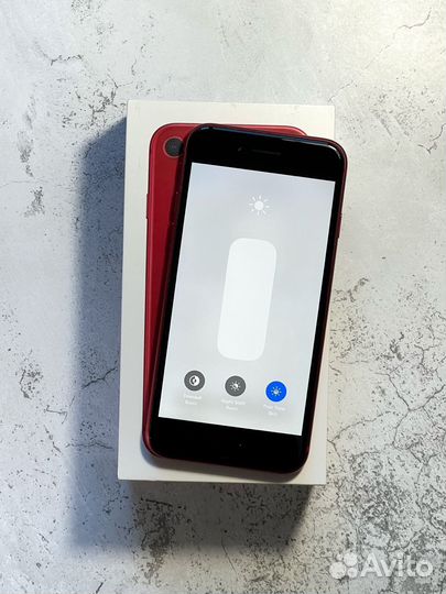 iPhone SE (2020), 64 ГБ