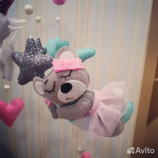 Мобили в детскую кроватку из фетра