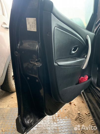 Дверь передняя левая Renault fluence