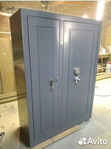 Оружейный сейф распашной 