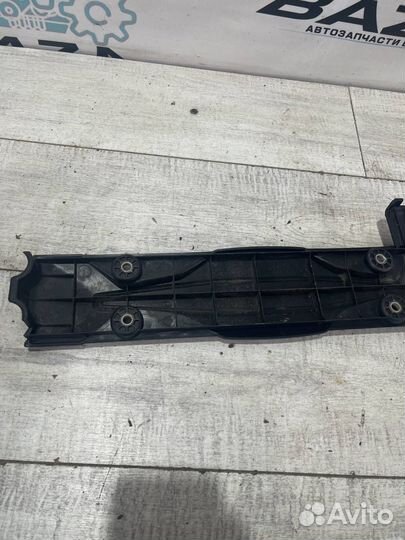 Декоративная крышка двигателя Chevrolet Cruze