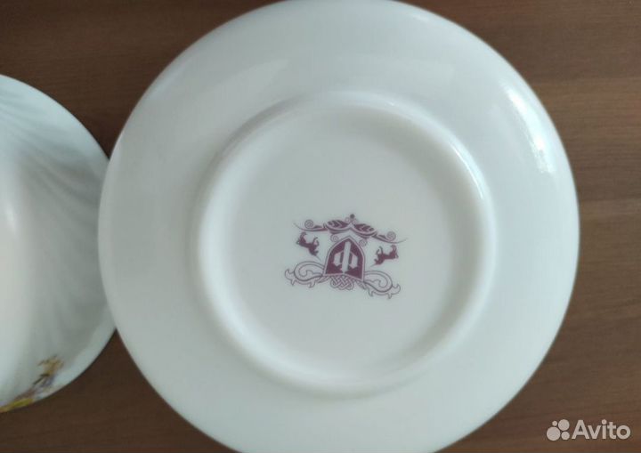 Набор керамических контейнеров с крышкой