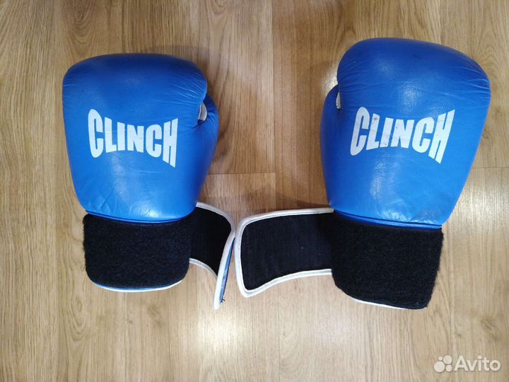 Боксерские перчатки 8 oz