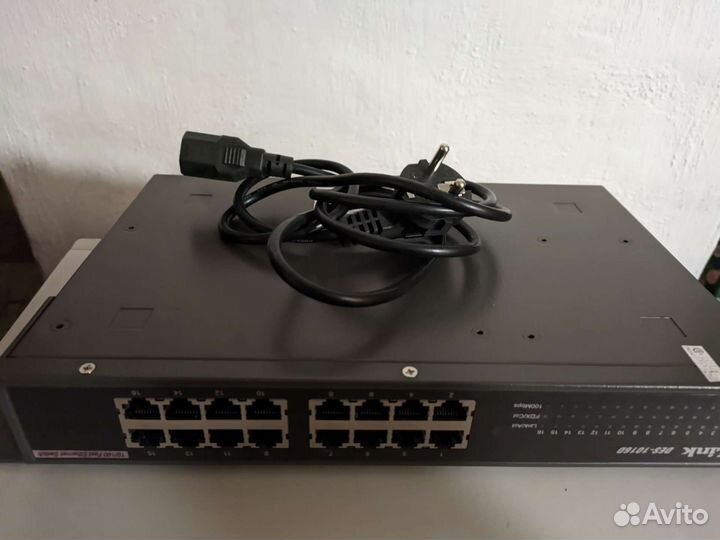 Коммутатор, свитч D-Link DES-1016D 16 портов