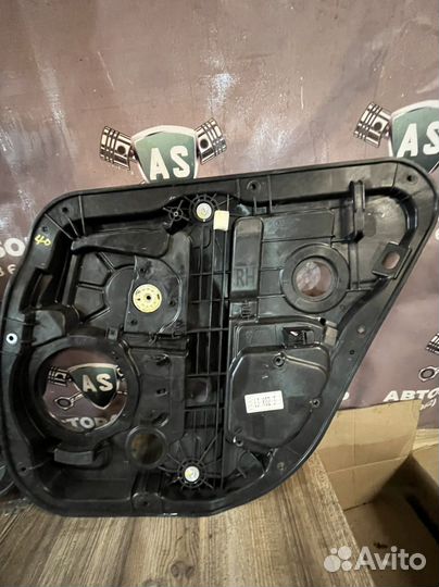 Механизм стеклоподъемника Kia quoris 3.8