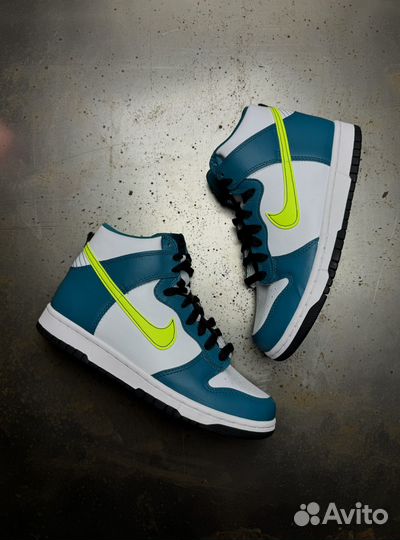 Кроссовки Nike Dunk High Bright Spruce Volt