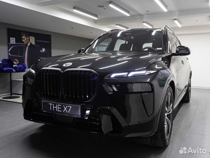 BMW X7 3 AT, 2022