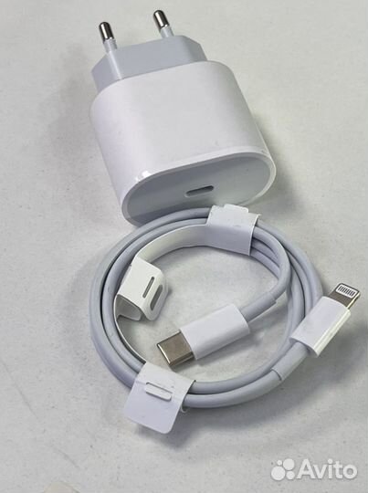 Зарядное устройство для iPhone-iPad