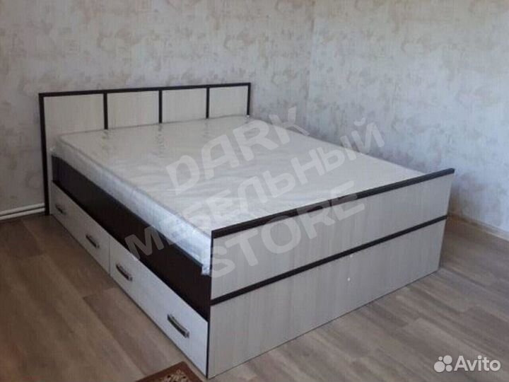 Кровать двуспальная