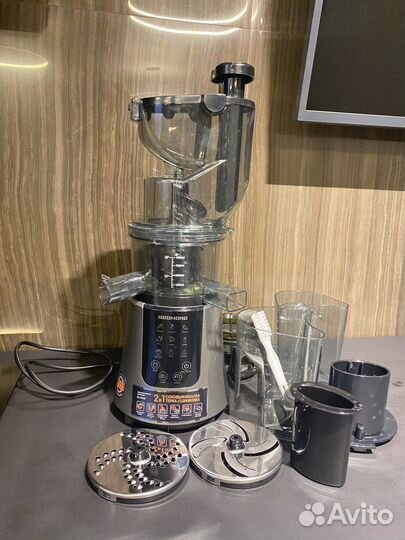 Соковыжималка шнековая Redmond RJ-912S