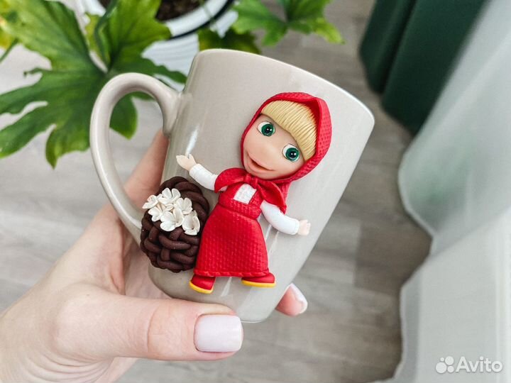 Кружка с декором из полимерной глины