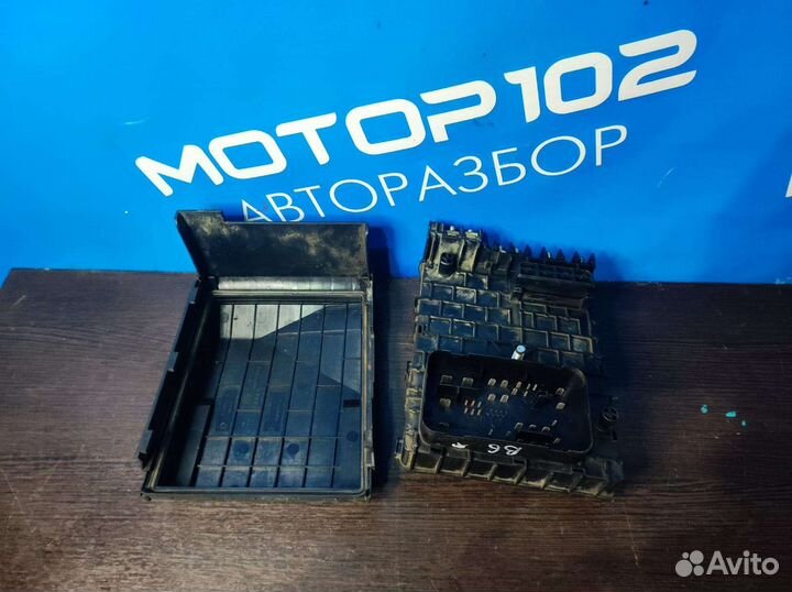 Блок предохранителей Volkswagen Passat b6