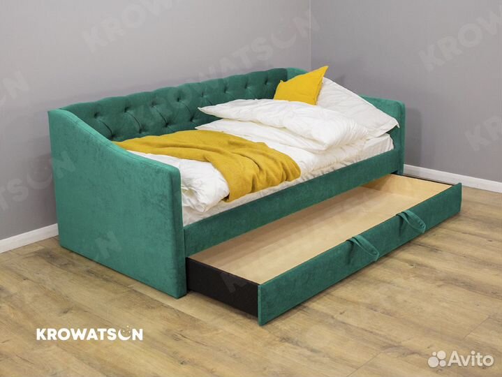 Кровать детская с мягкими спинками