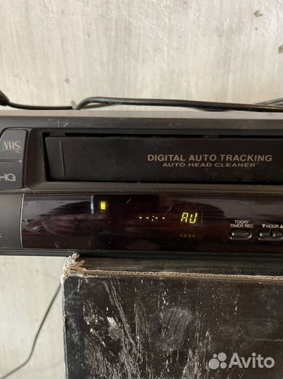 Видеомагнитофон